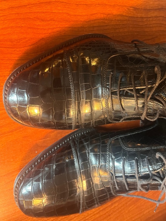 Caporicci Alligator cap-toe shoes size 9 1/2
